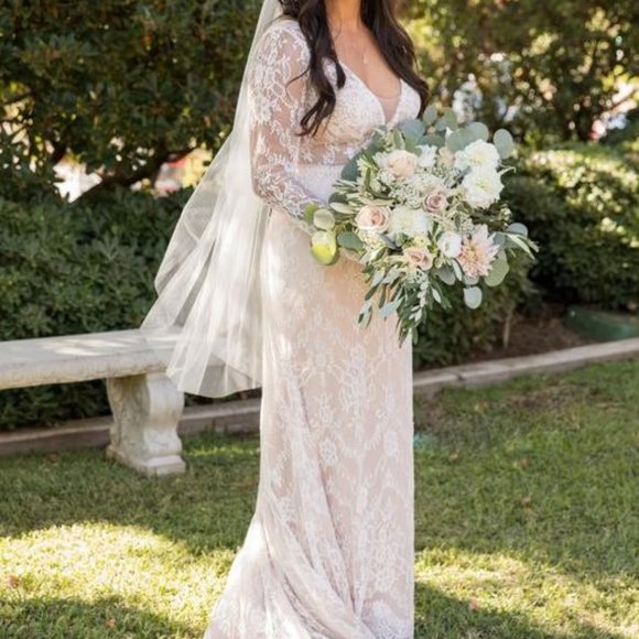 TARA LAUREN WEDDING DRESS - Picture 4 of 8